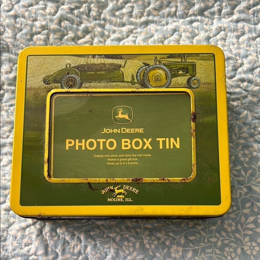 John Deere Green and Yellow Photo Box Tin photos